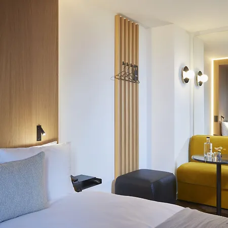 Bob W Muenchner Freiheit 4*