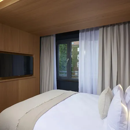 Bob W Muenchner Freiheit Hotel 4*