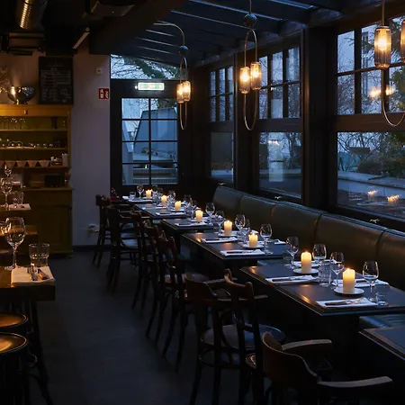 Отель Bob W Muenchner Freiheit