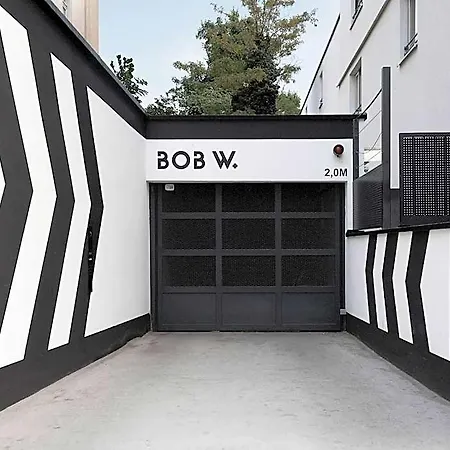 Bob W Muenchner Freiheit 4*