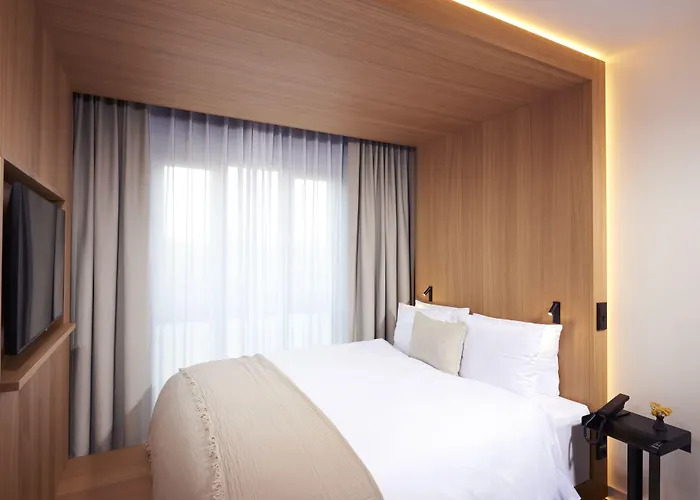 Hotel Bob W Muenchner Freiheit Munich